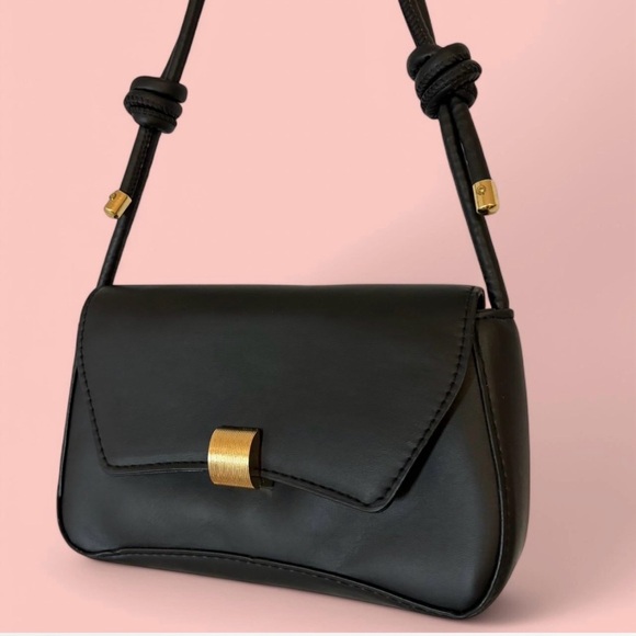 Black Shoulder Bag with Gold Clasp - Picture 4 of 4